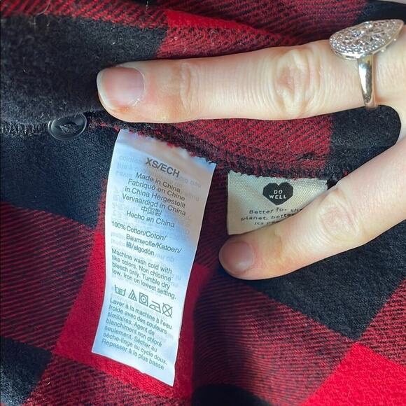 Madewell Buffalo Plaid Red and Black Button-Up Flannel - Picture 5 of 5